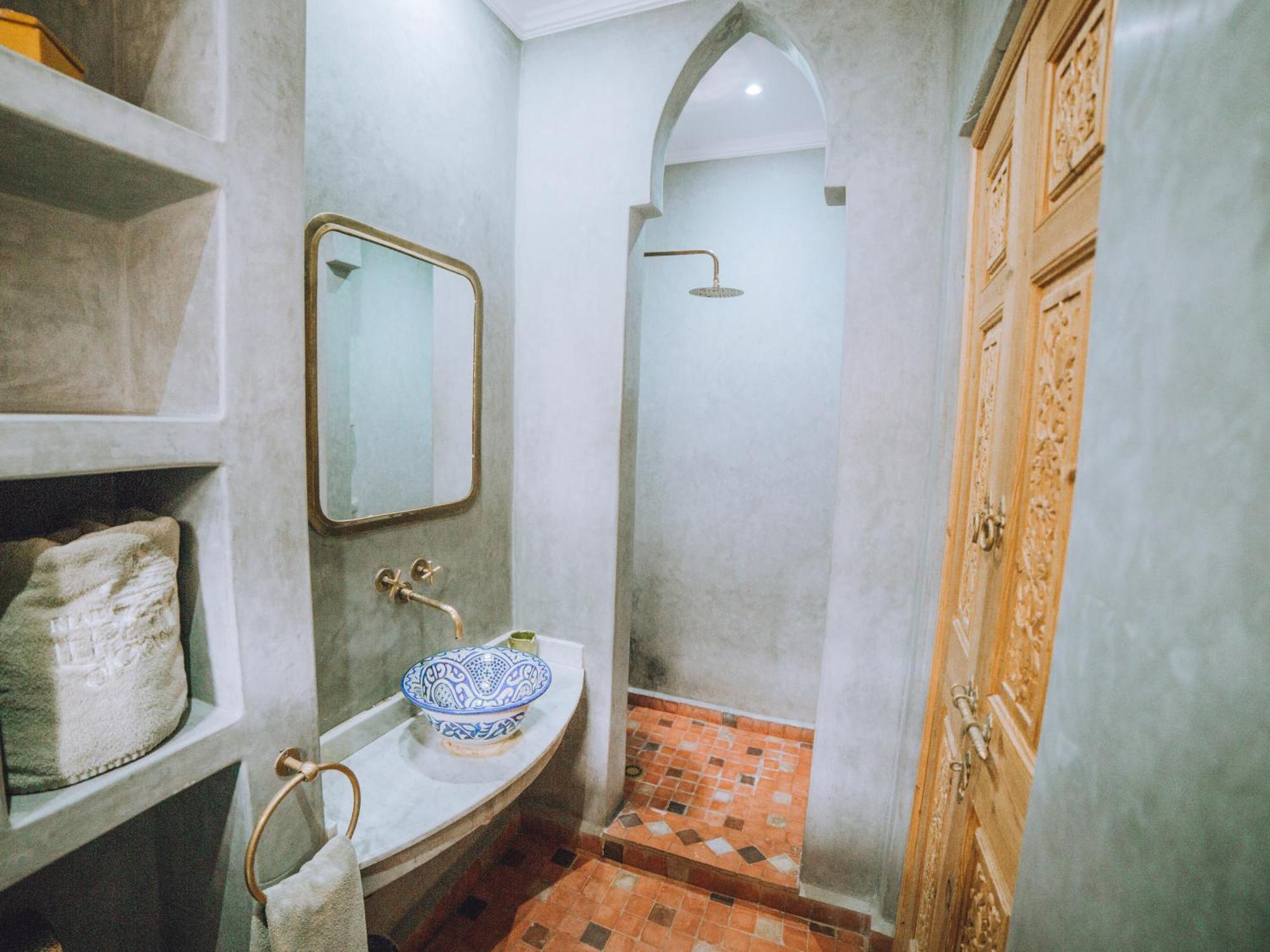 Double Room Private Bathroom