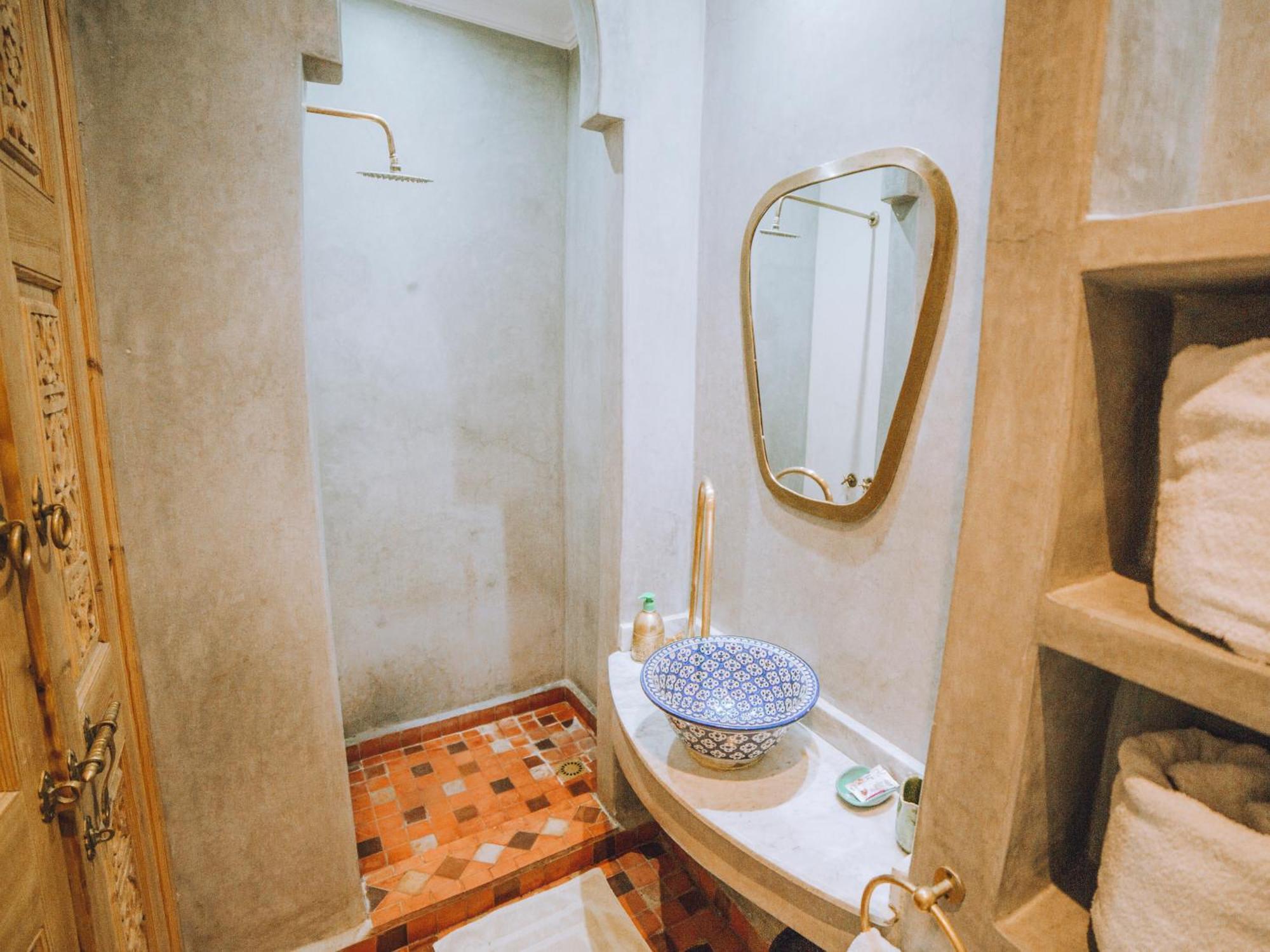 Double Room Private Bathroom